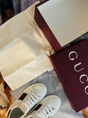 Authentic Gucci White Leather Sneakers with Red and Green Web Stripe